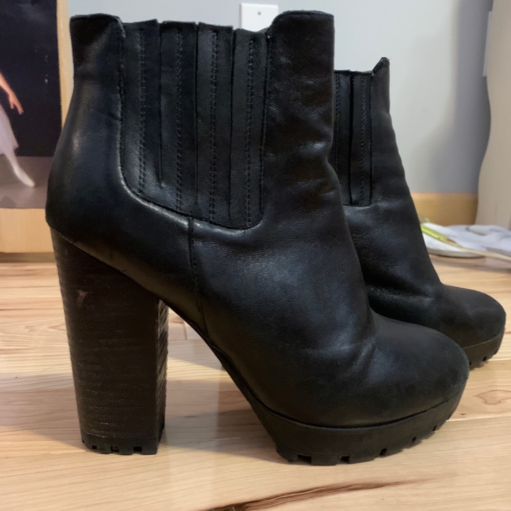 Steve Madden Gabriella  black boots